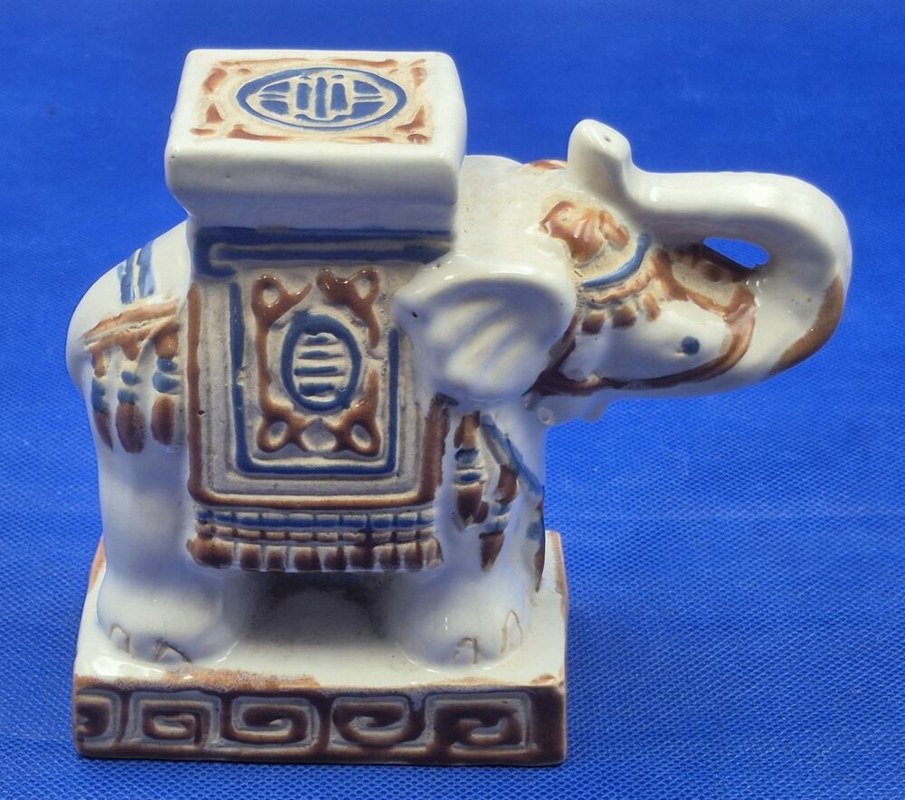 Vintage Glazed Ceramic Elephant Figurine Plant Stand Trunk-up 5.75" Tall